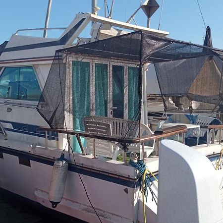 סנט אדריה דה בסוס Encantador Barco En Barcelona מראה חיצוני תמונה